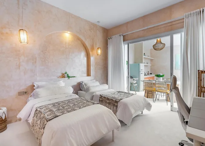 Vakantiehuis Luxury 3bdr With Private Pool