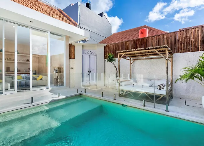 Vakantiehuis Luxury 3bdr With Private Pool