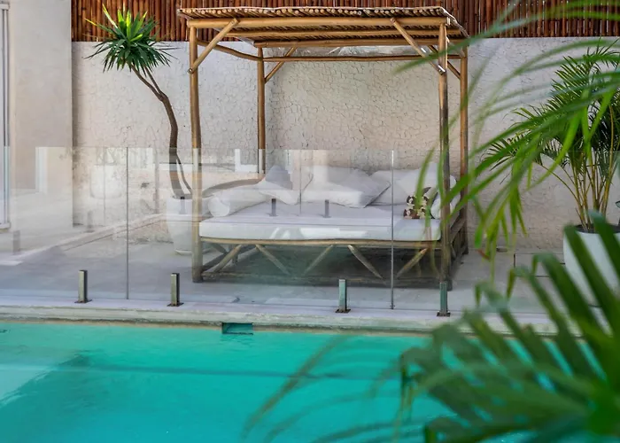Luxury 3bdr With Private Pool Vakantiehuis Canggu