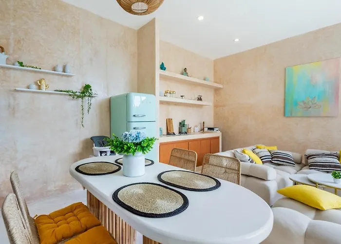 Vakantiehuis Luxury 3bdr With Private Pool